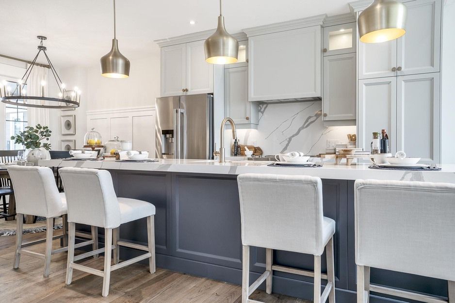 Cyclone - 32 Inch 300 CFM Blower and Insert Vent in Stainless - BX21234