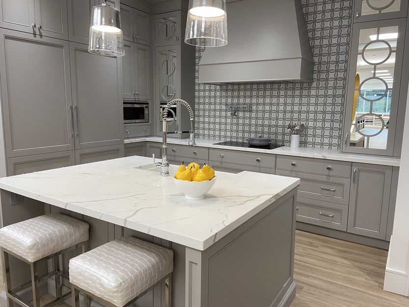 Cyclone - 32.5 Inch 600 CFM Blower and Insert Vent in Stainless - BXB60634