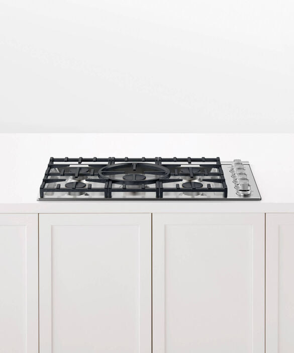 Fisher Paykel - 29.53125 inch wide Gas Cooktop in Stainless - CG305DNGX1