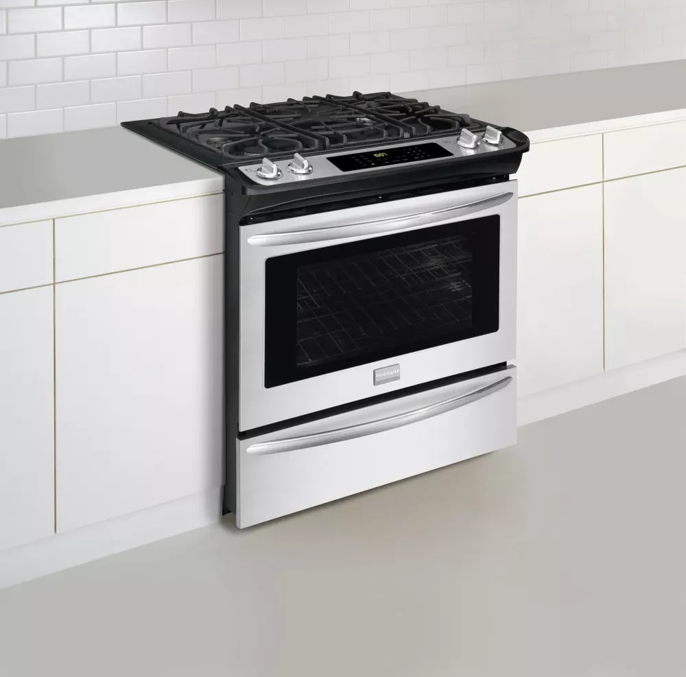 Frigidaire Gallery - 4.6 cu. ft Dual Fuel Range in Stainless - CGDS3065PF