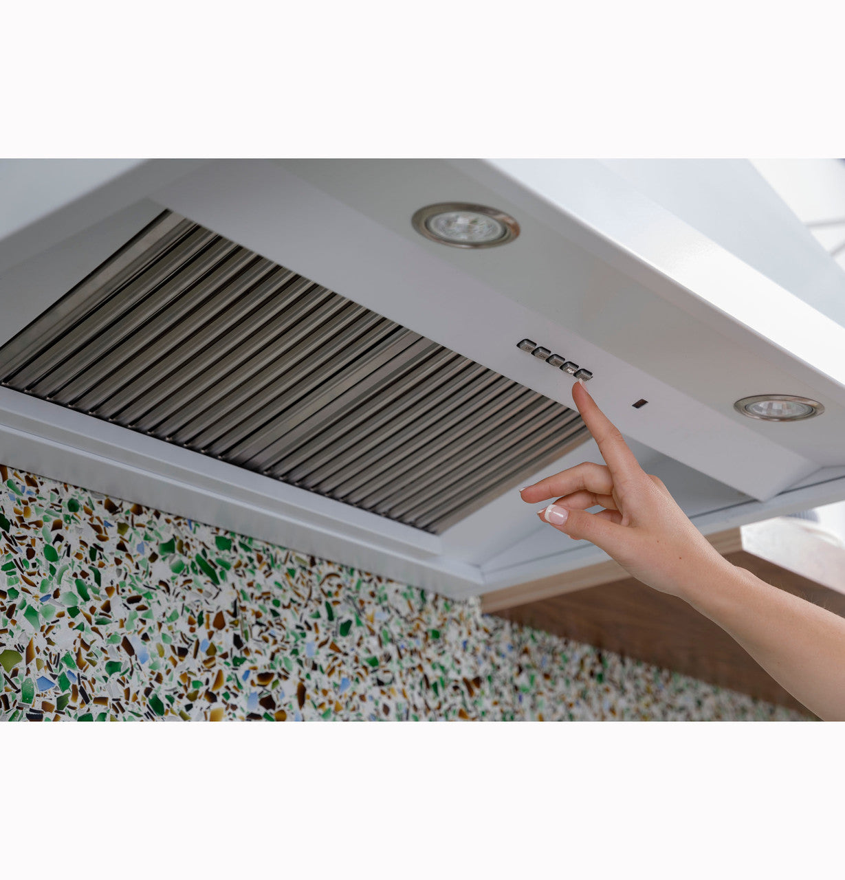 Café - 30 Inch 600 CFM Commercial Hood Vent in Black - CVW93043PDS