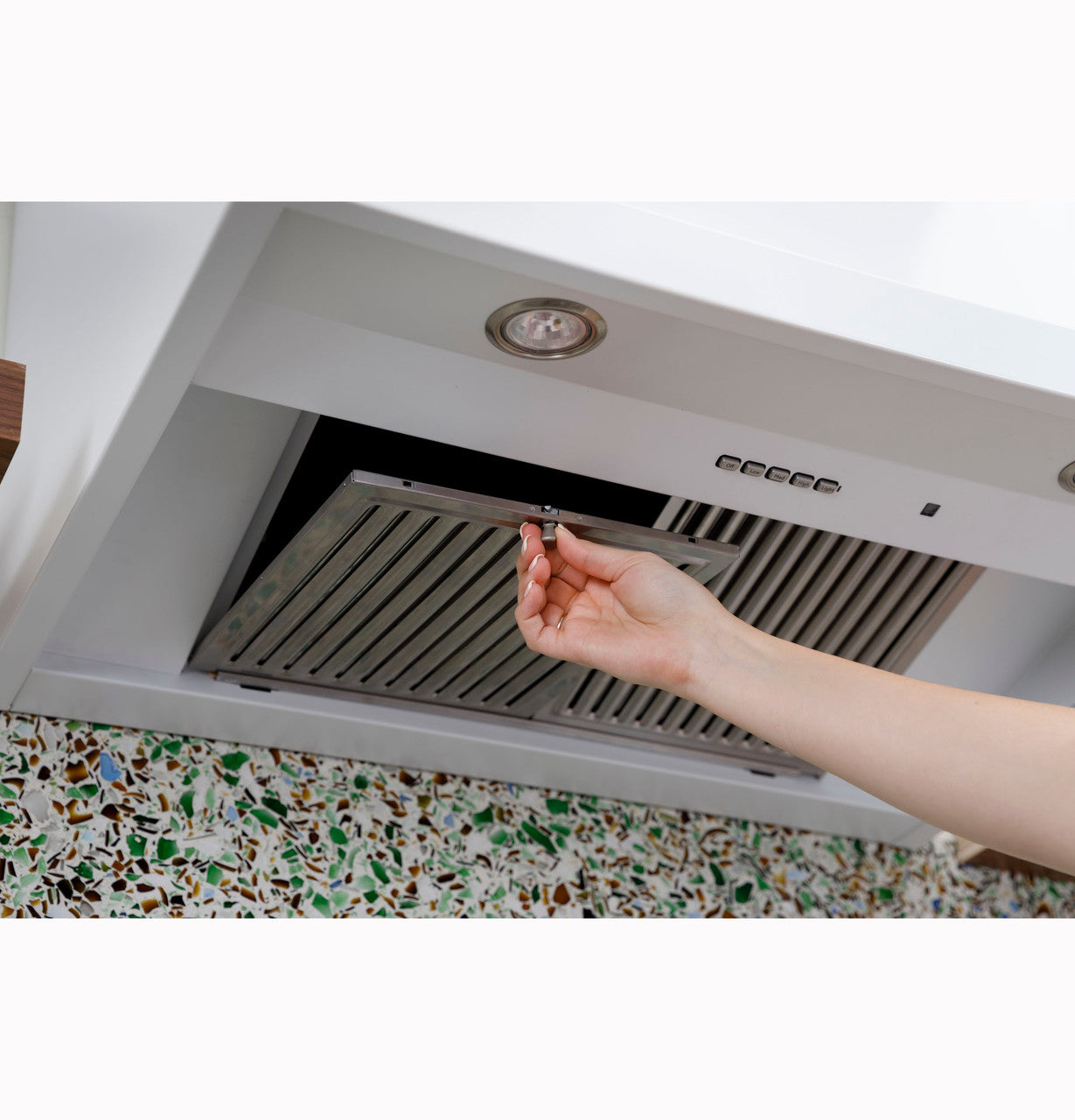 Café - 30 Inch 600 CFM Commercial Hood Vent in White - CVW93044PWM