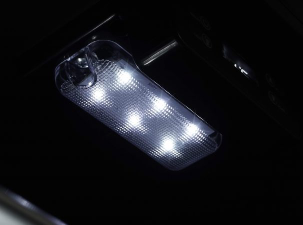 Danby - 18.9 Inch 4.5 cu. ft Beverage Centre Refrigerator in Stainless - DBC045L1SS