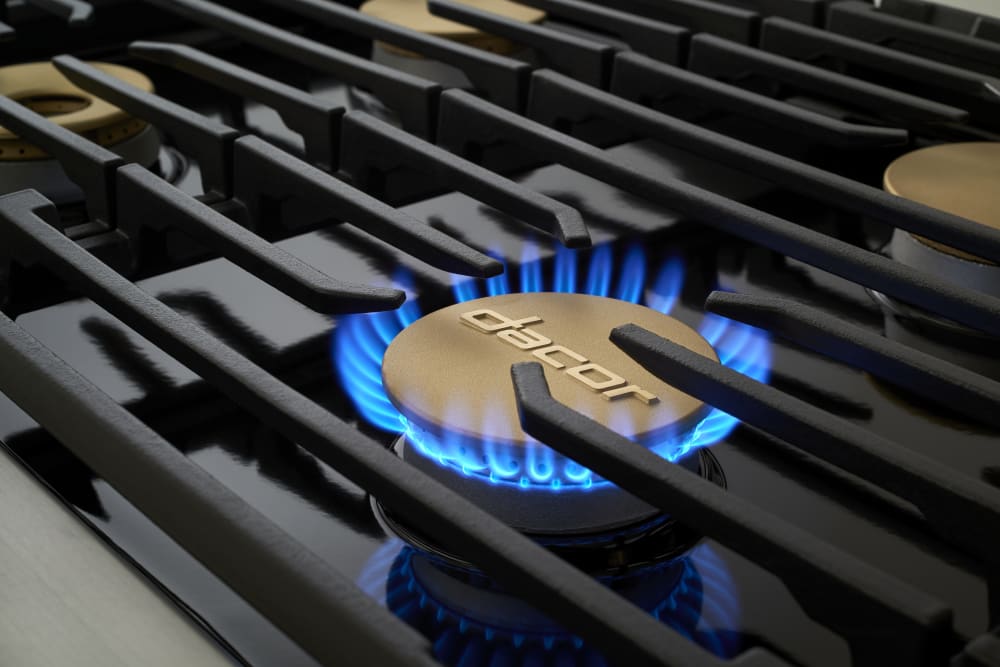 Dacor - 4.8 cu. ft Dual Fuel Liquid Propane Range in Stainless - DOP36M86DPS