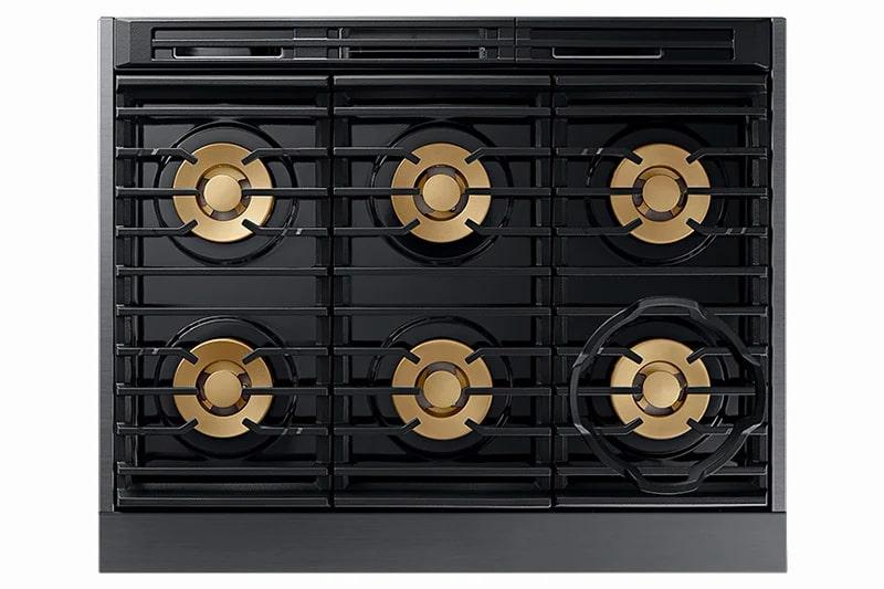 Dacor - 5.4 cu. ft Gas Range in Black Stainless - DOP36M96GLM
