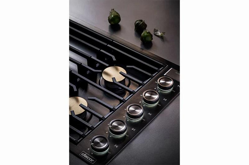 Dacor - 36 inch wide Gas Cooktop in Black Stainless - DTG36M955FM