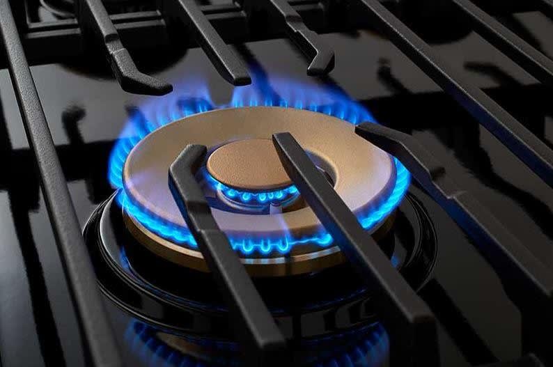 Dacor - 48 inch wide Gas Cooktop in Black Stainless - DTT48M876LM