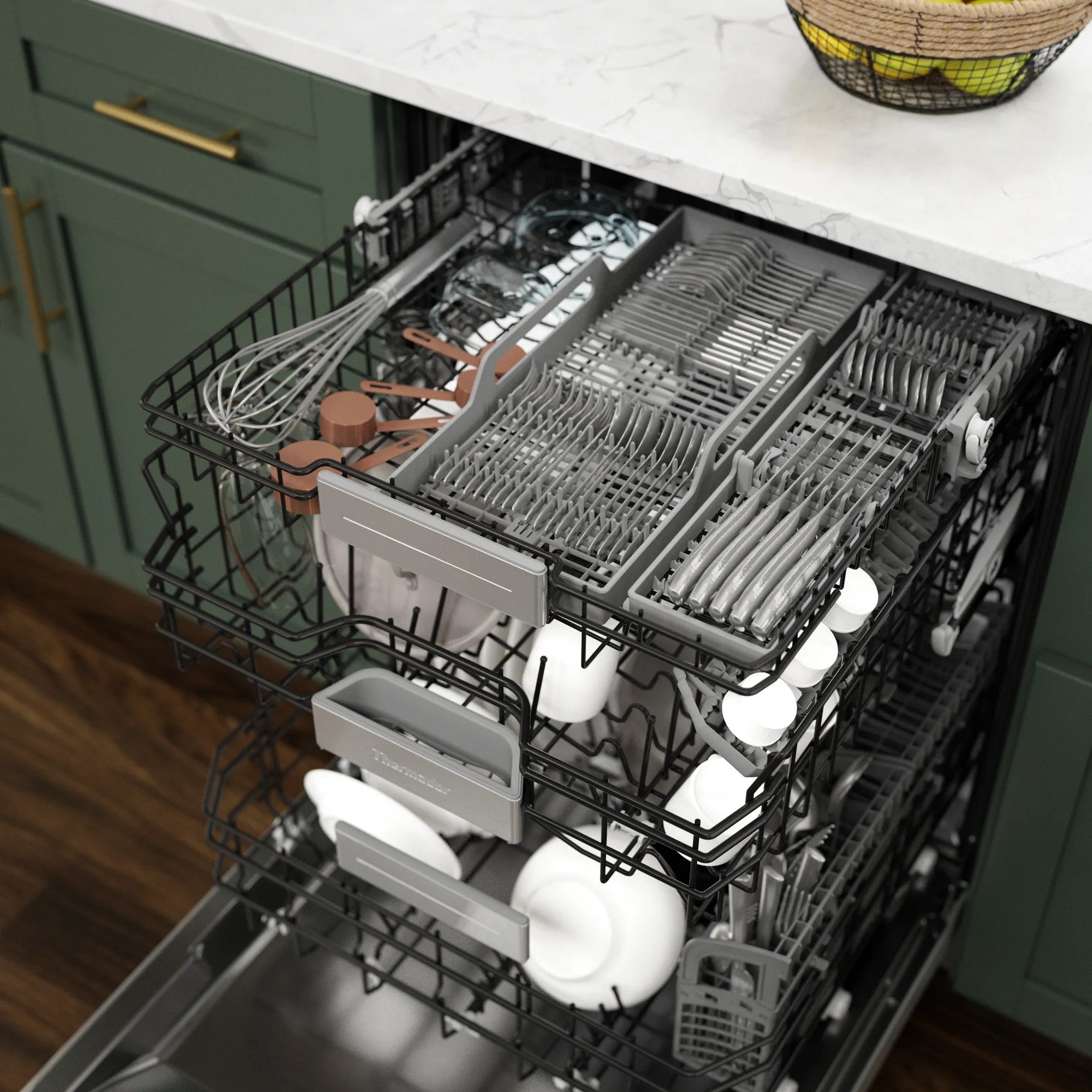Thermador - 42 dBA Built In Dishwasher in Stainless - DWHD770CFP