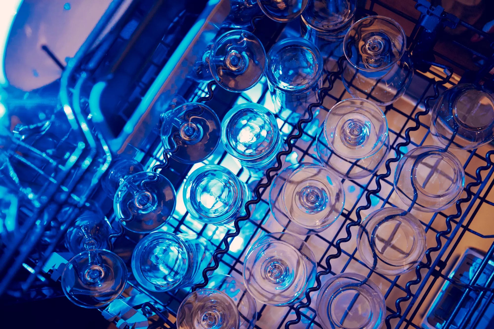 Thermador - 44 dBA Built In Dishwasher in Stainless - DWHD771WFP