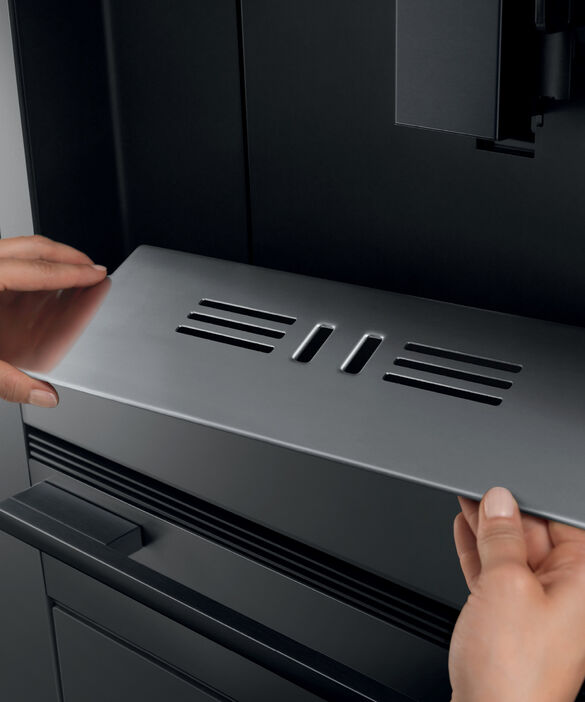 Fisher Paykel - Built-In Coffee Maker in Black - EB24DSXBB1