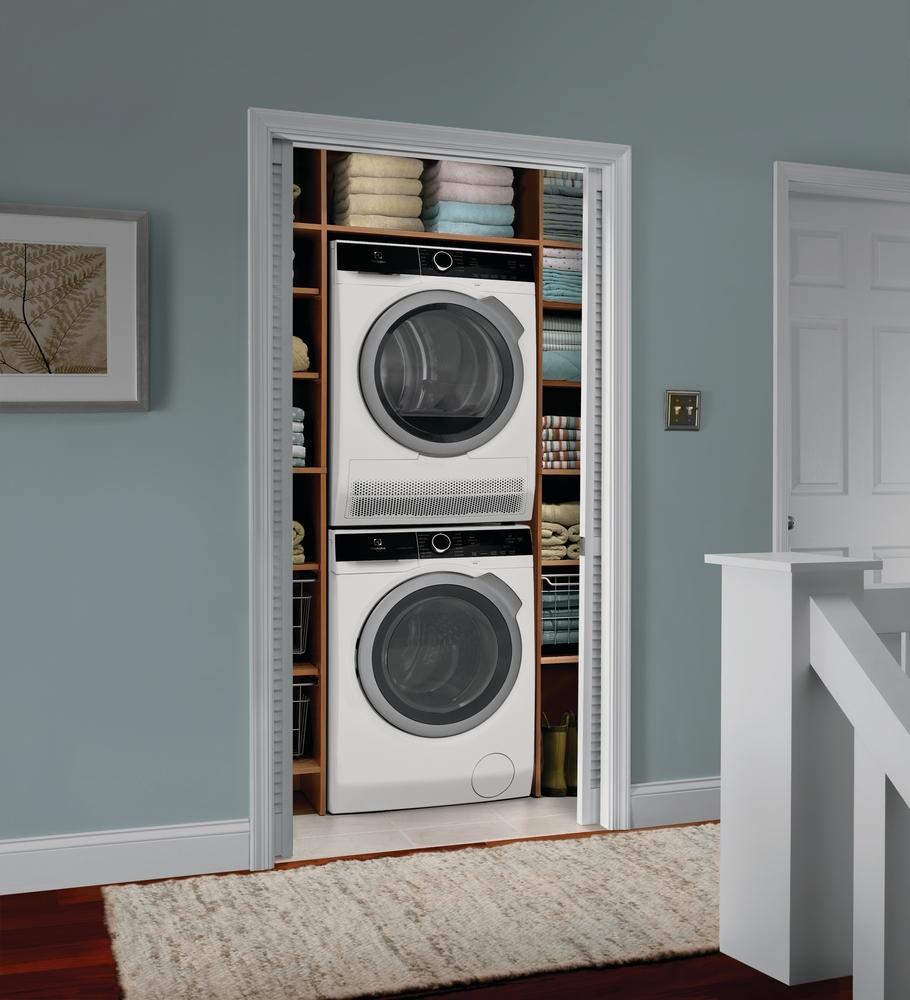 Electrolux - 2.4 cu. Ft Compact Washer in White - ELFW4222AW