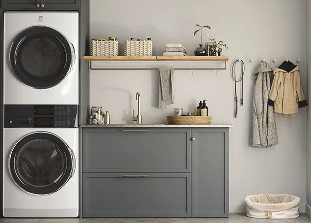 Electrolux - 5.2 cu. Ft Front Load Washer And 8 cu. Ft Dryer Laundry Tower in White - ELTE760CAW