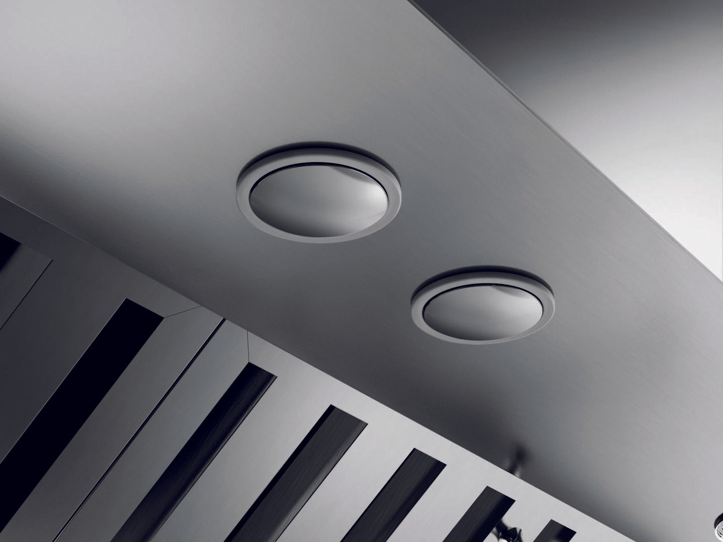 Elica - 48 Inch 600 CFM Wall Mount and Chimney Range Vent in Stainless - EVV648S1