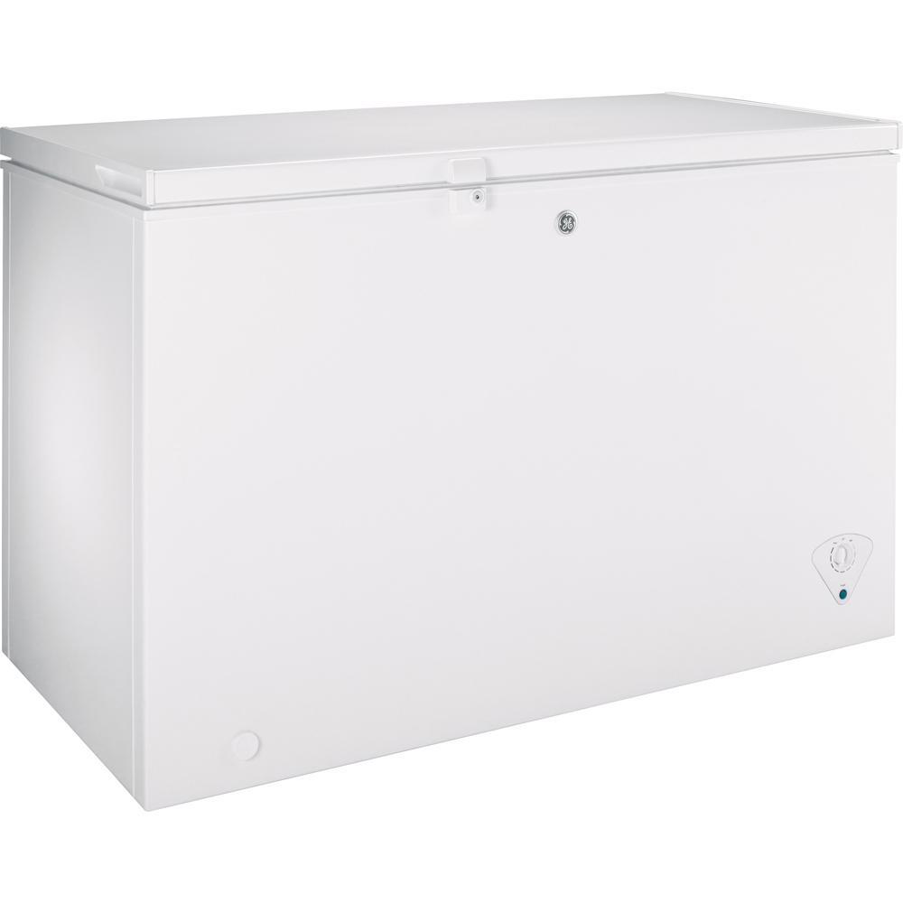 GE - 10.6 cu. Ft Chest Freezer in White - FCM11PHWW