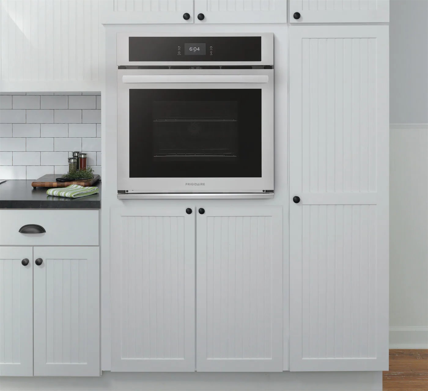 Frigidaire - 3.8 cu. ft Single Wall Oven in Stainless - FCWS2727AS