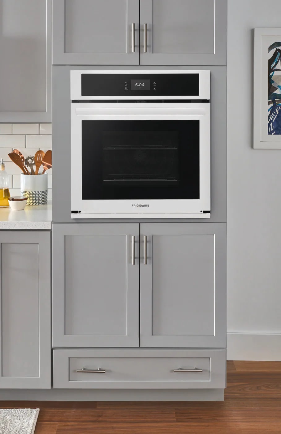 Frigidaire - 3.8 cu. ft Single Wall Oven in White - FCWS2727AW