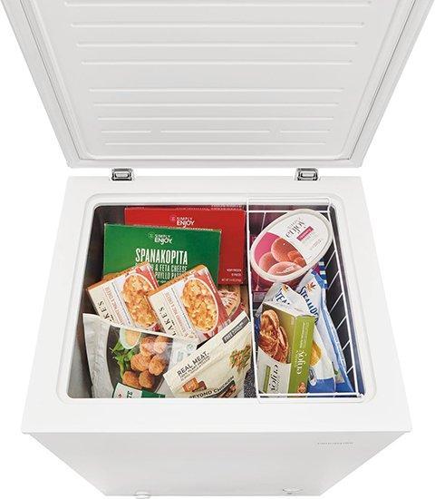 Frigidaire - 5 cu. Ft Chest Freezer in White - FFCS0522AW