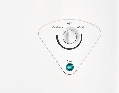 Frigidaire - 7 cu. Ft Chest Freezer in White - FFCS0722AW