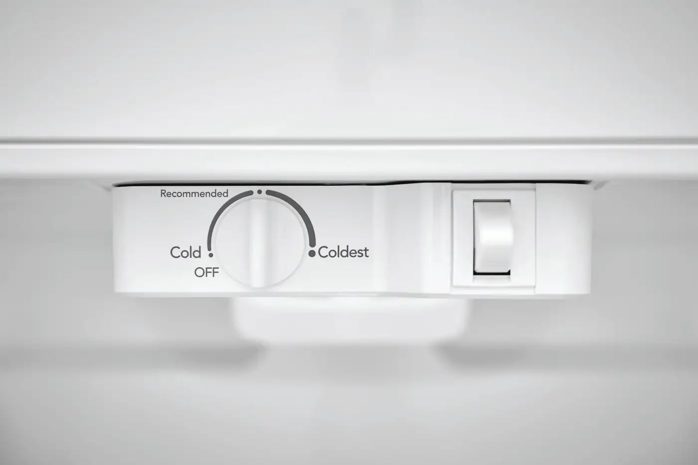 Frigidaire - 30 Inch 20 cu. ft Top Mount Refrigerator in White - FFTR2045VW