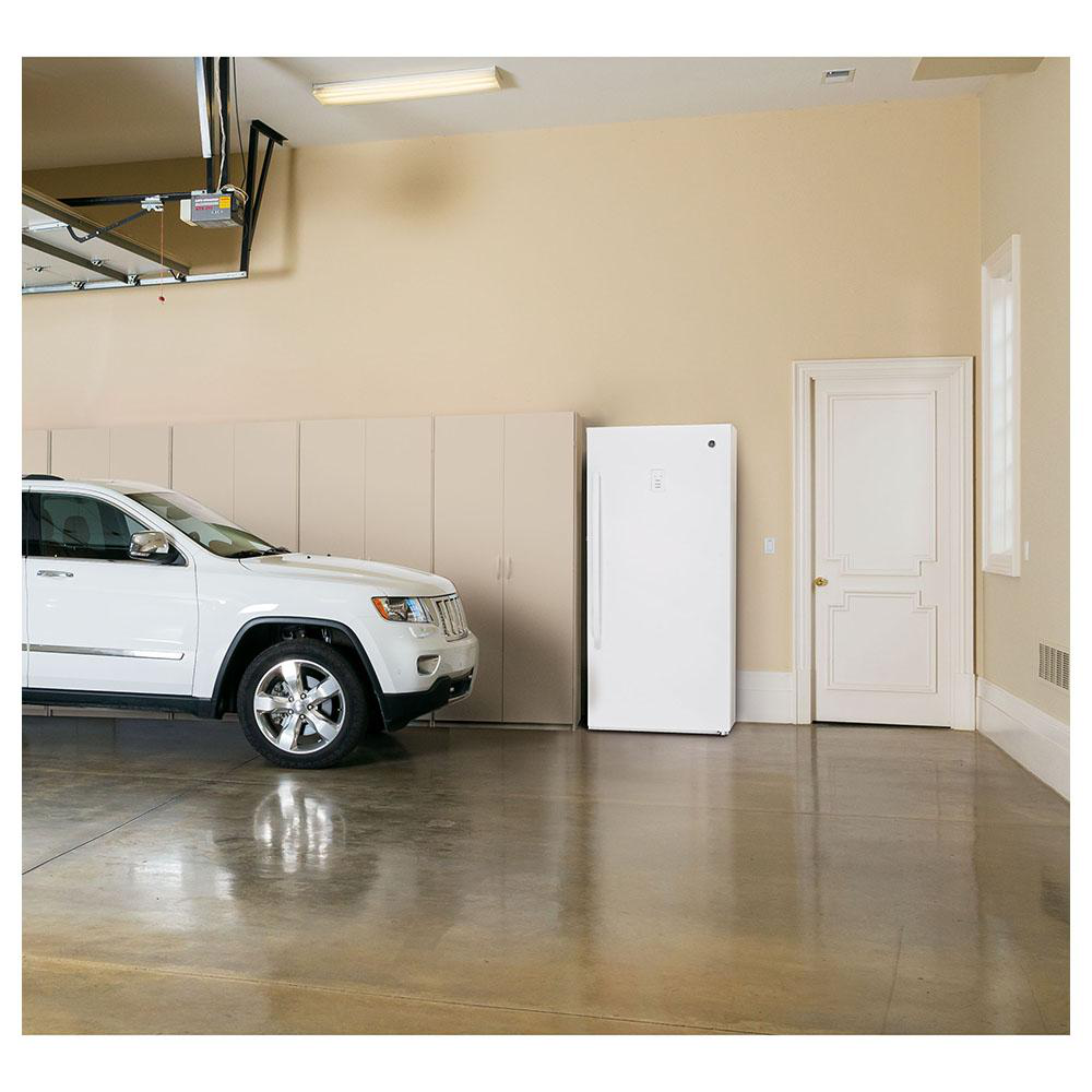 GE - 14.1 cu. Ft Upright Freezer in White - FUF14SMRWW