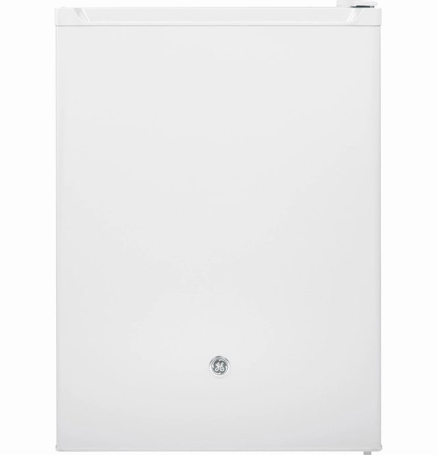 GE - 23.625 Inch 5.6 cu. ft Mini Fridge Refrigerator in White - GCE06GGHWW