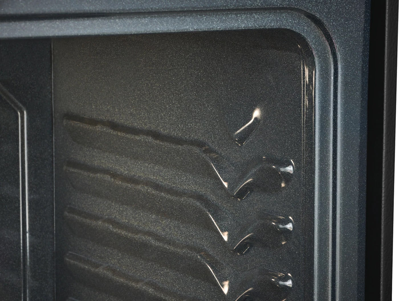 Frigidaire Gallery - 5.7 cu. ft Electric Range in Black Stainless - GCRE306CAD