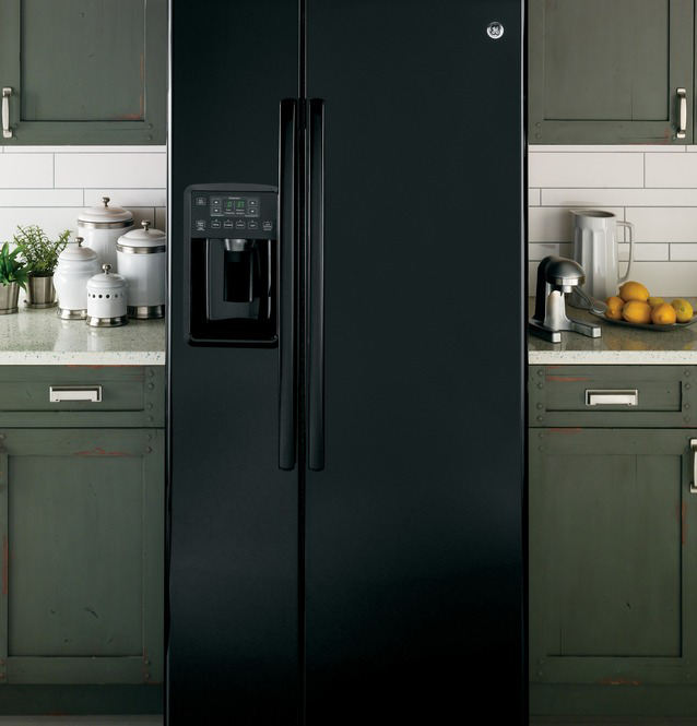 GE - 32.75 Inch 23.2 cu. ft Side by Side Refrigerator in Black - GSS23HGHBB
