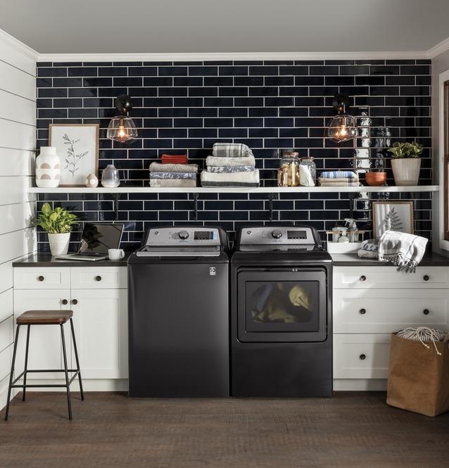 GE - 6 cu. Ft Top Load Washer in Grey - GTW840CPNDG