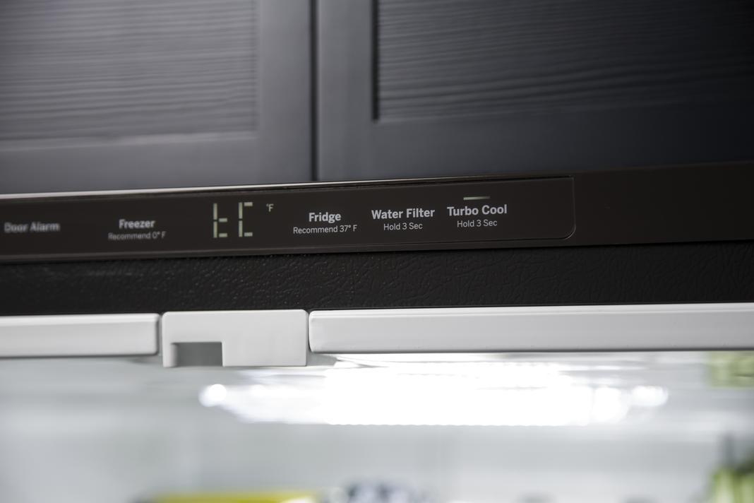 GE - 32.75 Inch 18.6 cu. ft French Door Refrigerator in Black - GWE19JGLBB