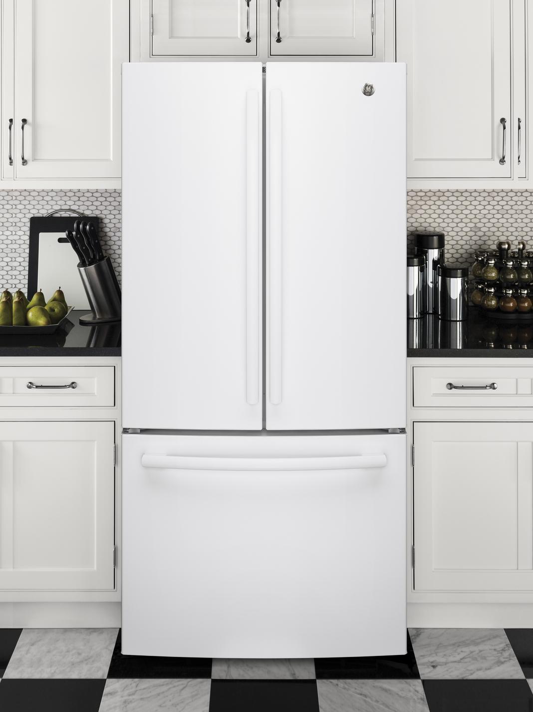 GE - 32.75 Inch 18.6 cu. ft French Door Refrigerator in White - GWE19JGLWW