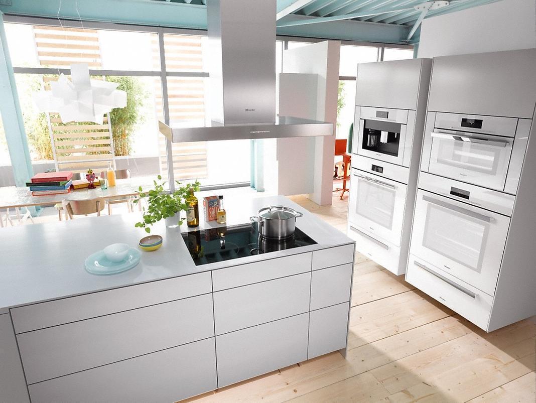 Miele - 130 L Single Wall Oven in White - H 6880-2 BP BRWS