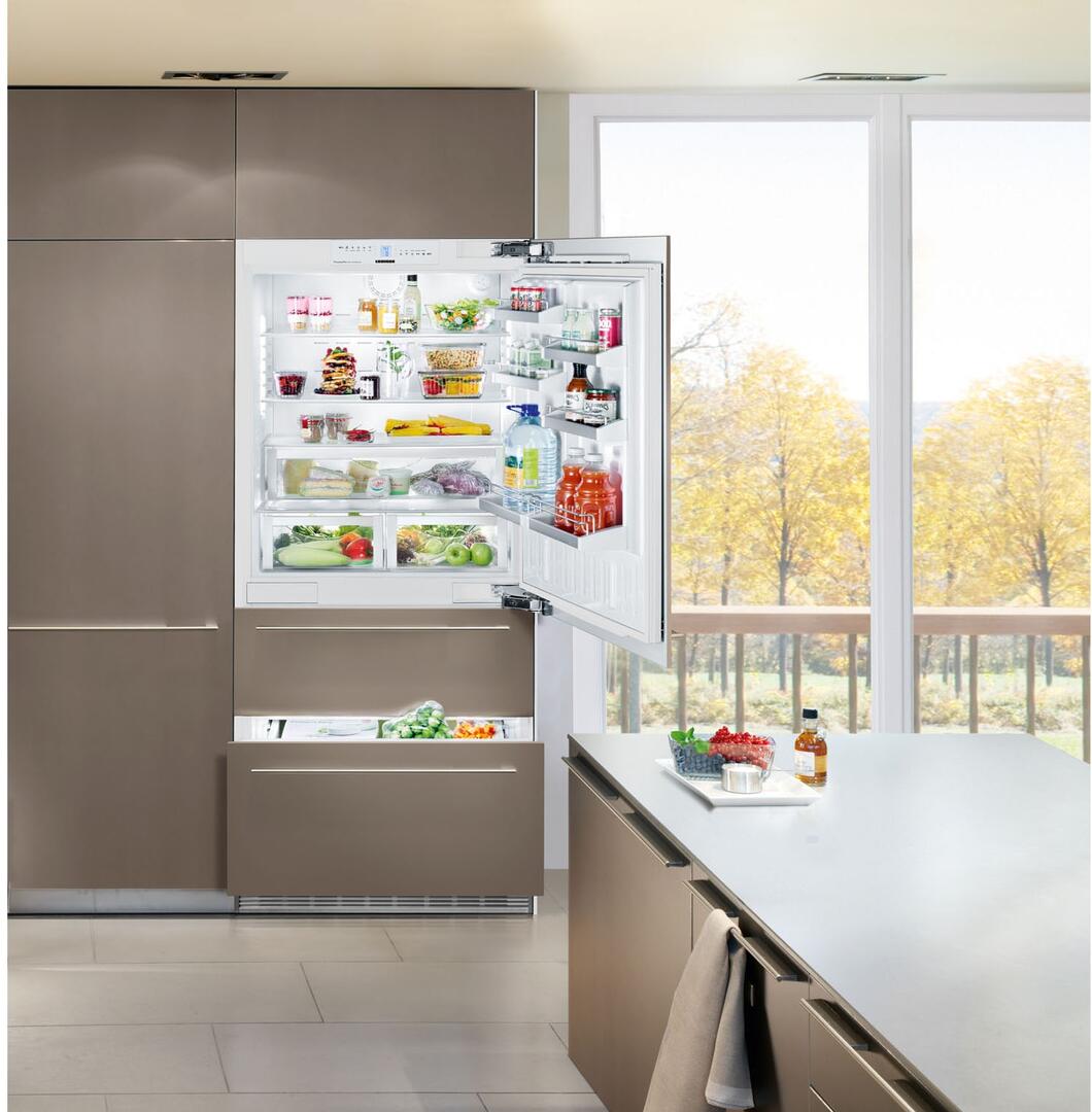 Liebherr - 35.875 Inch 19.4 cu. ft Built In / Integrated Bottom Mount Refrigerator in Panel Ready - HC2060