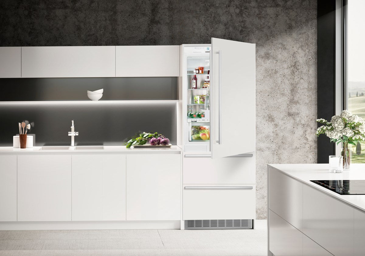Liebherr - 29.8125 Inch 14.1 cu. ft Built In / Integrated Bottom Mount Refrigerator in Panel Ready - HCB1580