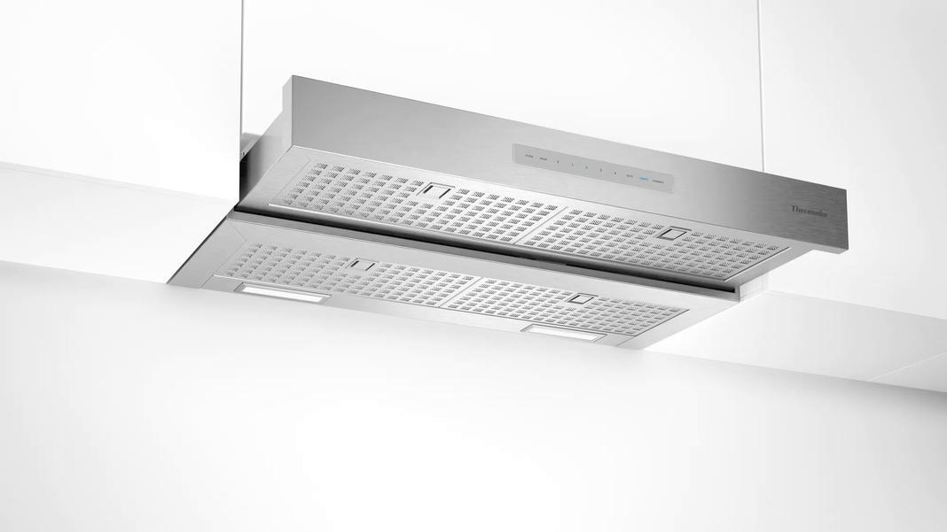 Thermador - 29.9375 Inch 600 CFM Under Cabinet Range Vent in Stainless - HMDW30WS