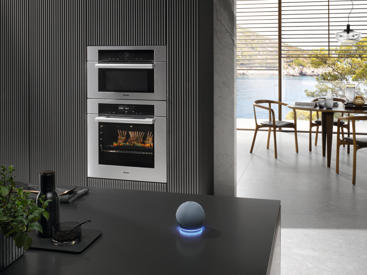 Miele - 4.59 cu. ft Single Wall Oven in Stainless - H 7780 BP