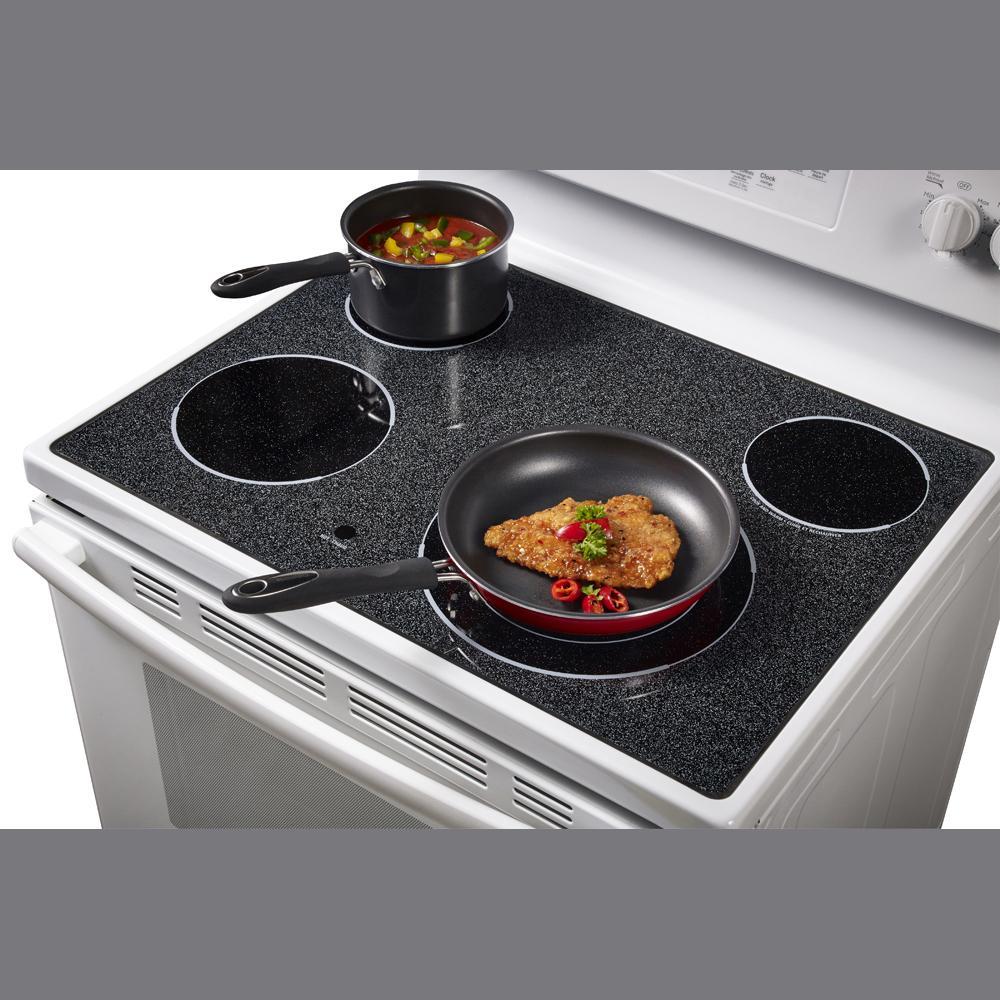 GE - 5 cu. ft Electric Range in White - JCB830DKWW
