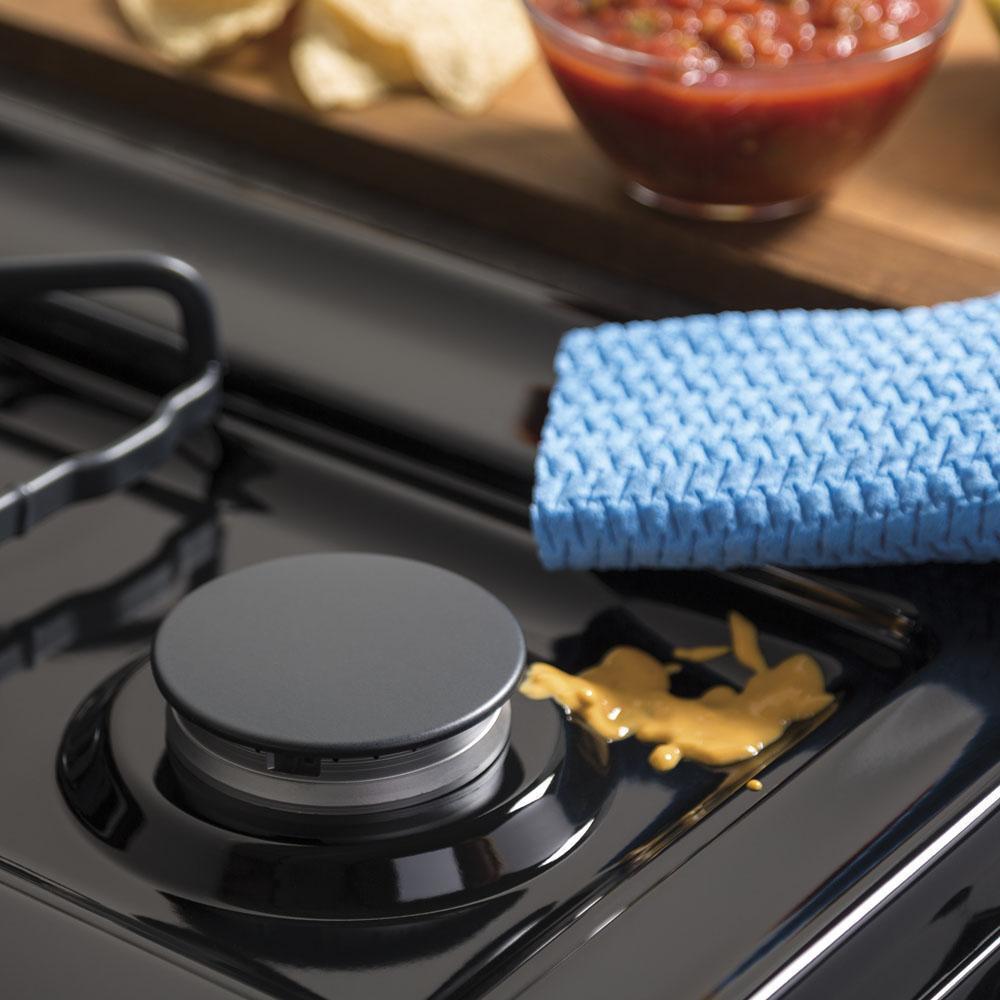 GE - 5 cu. ft Gas Range in Black - JCGBS60DEKBB