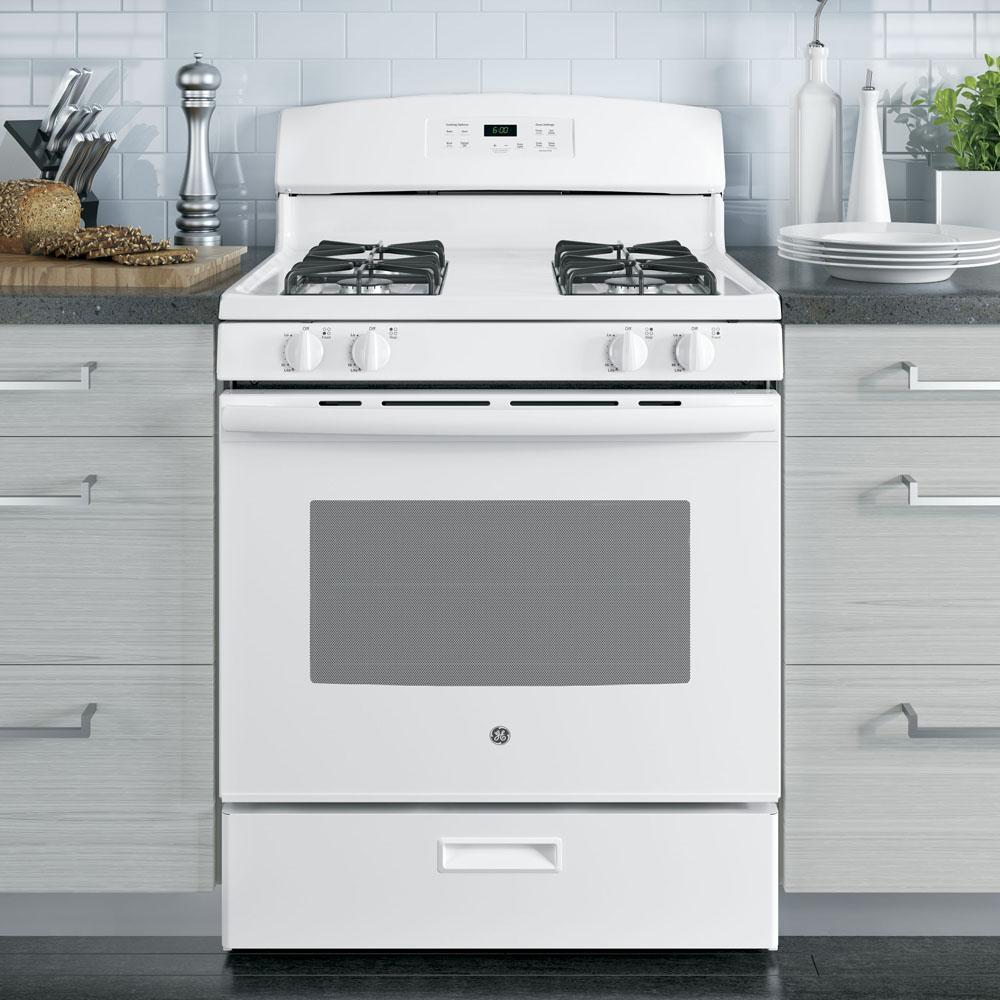 GE - 5 cu. ft Gas Range in White - JCGBS60DEKWW