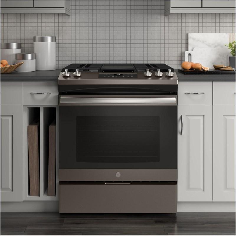 GE - 5.4 cu. ft Gas Range in Grey - JCGSS66EELES