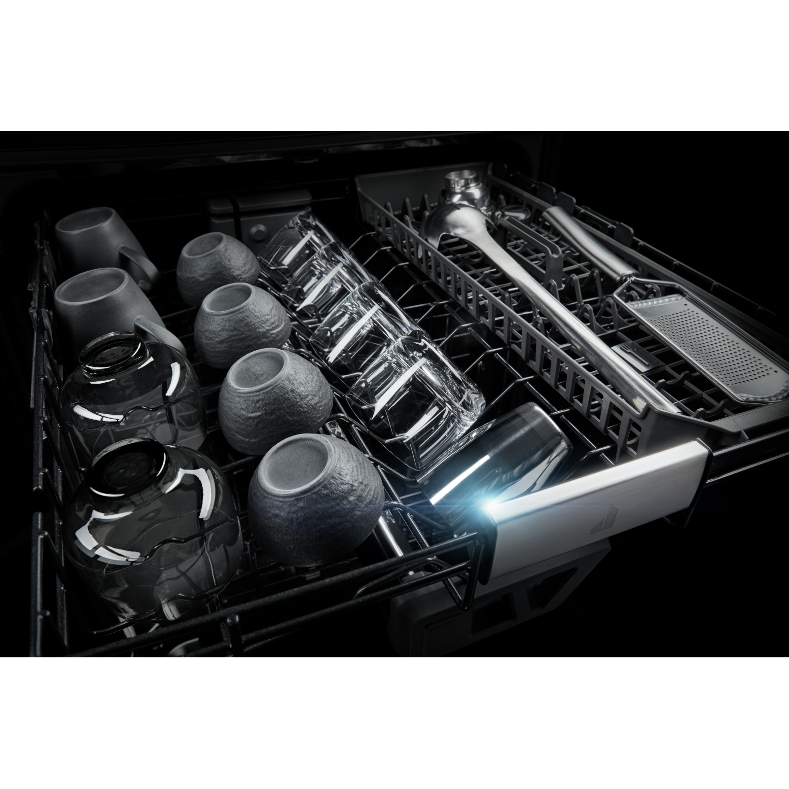 JennAir - 38 dBA Built In Dishwasher in Stainless - JDPSS246LM