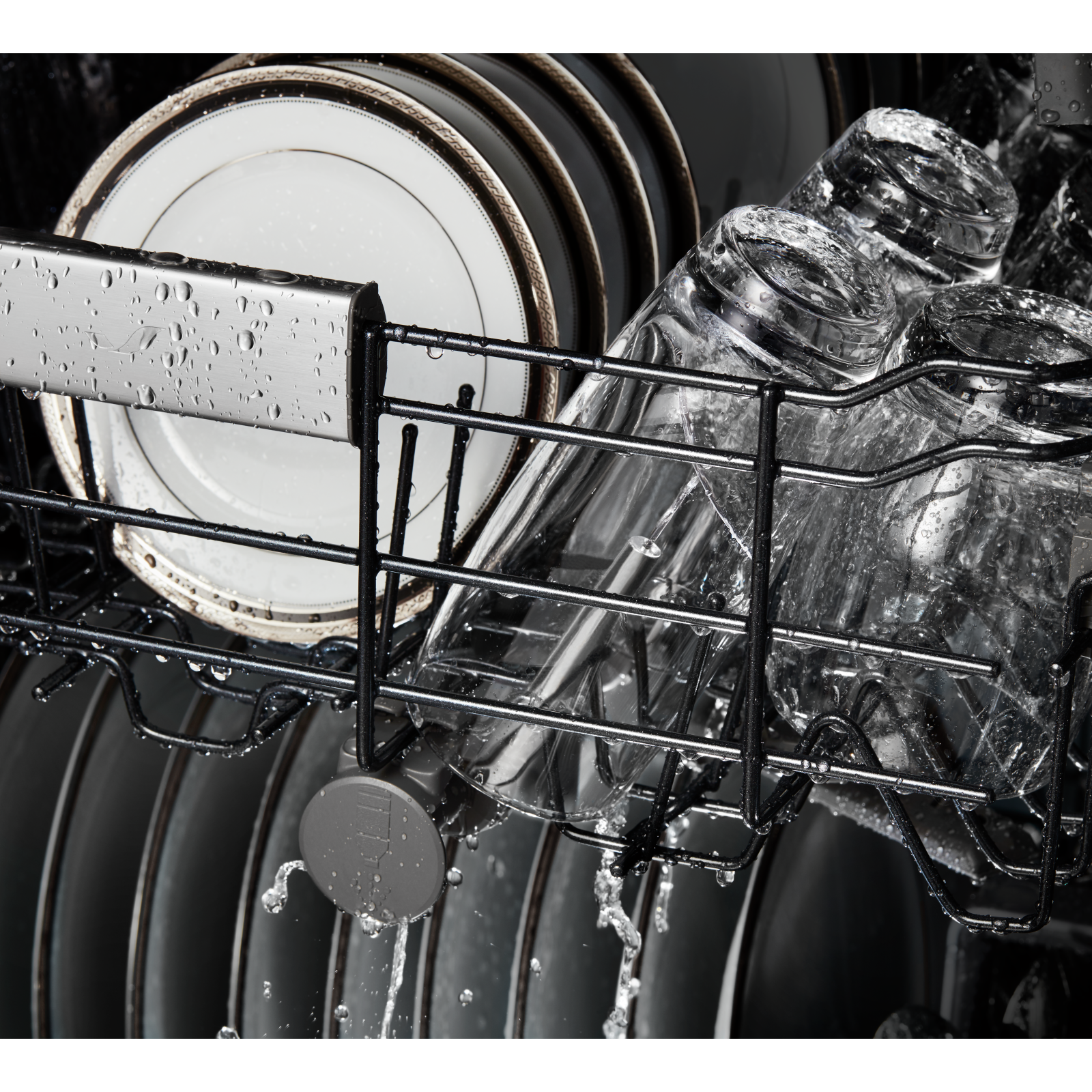 JennAir - 39 dBA Built In Dishwasher in Stainless - JDTSS246GS