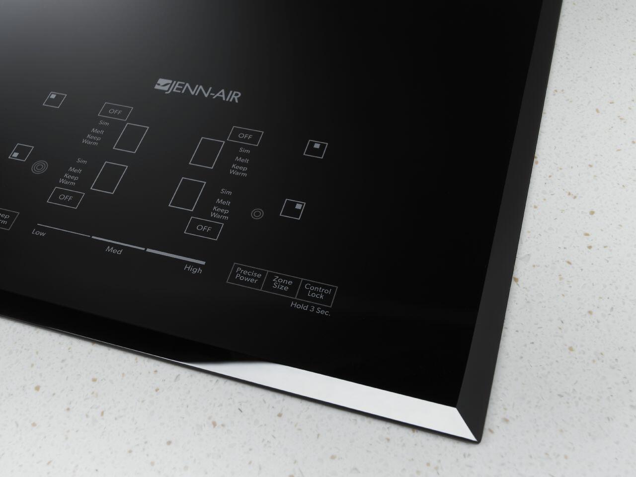 JennAir - 31 inch wide Electric Cooktop in Stainless - JEC4430BS