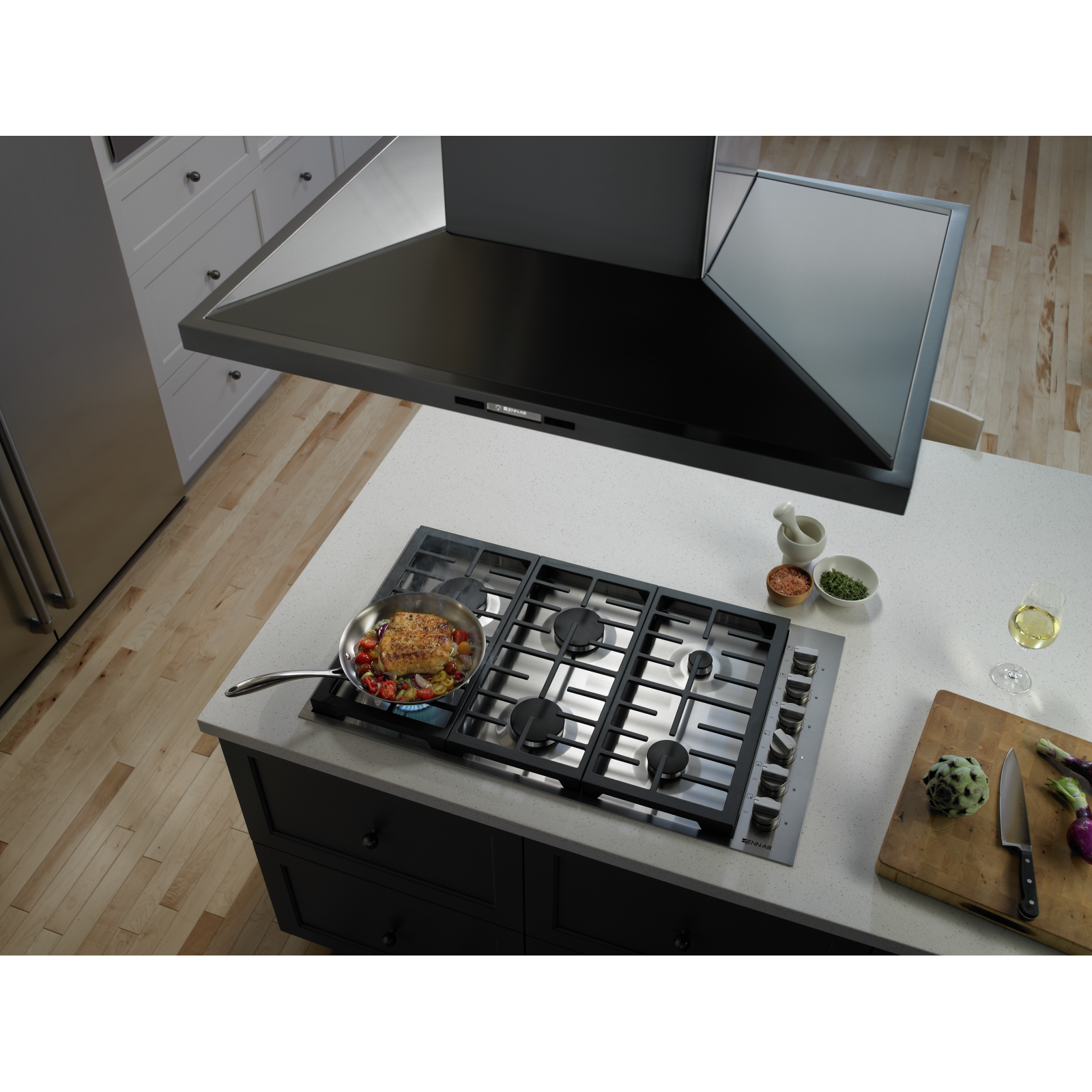 JennAir - 36 inch wide Gas Cooktop in Stainless - JGC7636BP