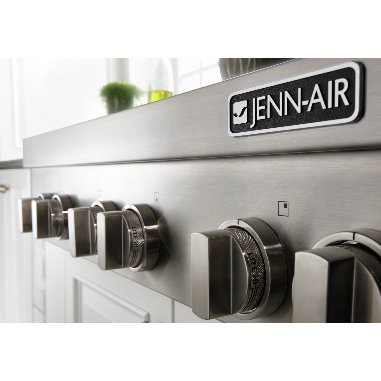 JennAir - 35.625 inch wide Gas Rangetop in Stainless - JGCP436WP