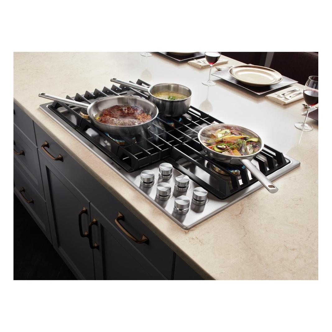 Jennair - 36 inch wide Downdraft Cooktop in Stainless - JGD3536GS