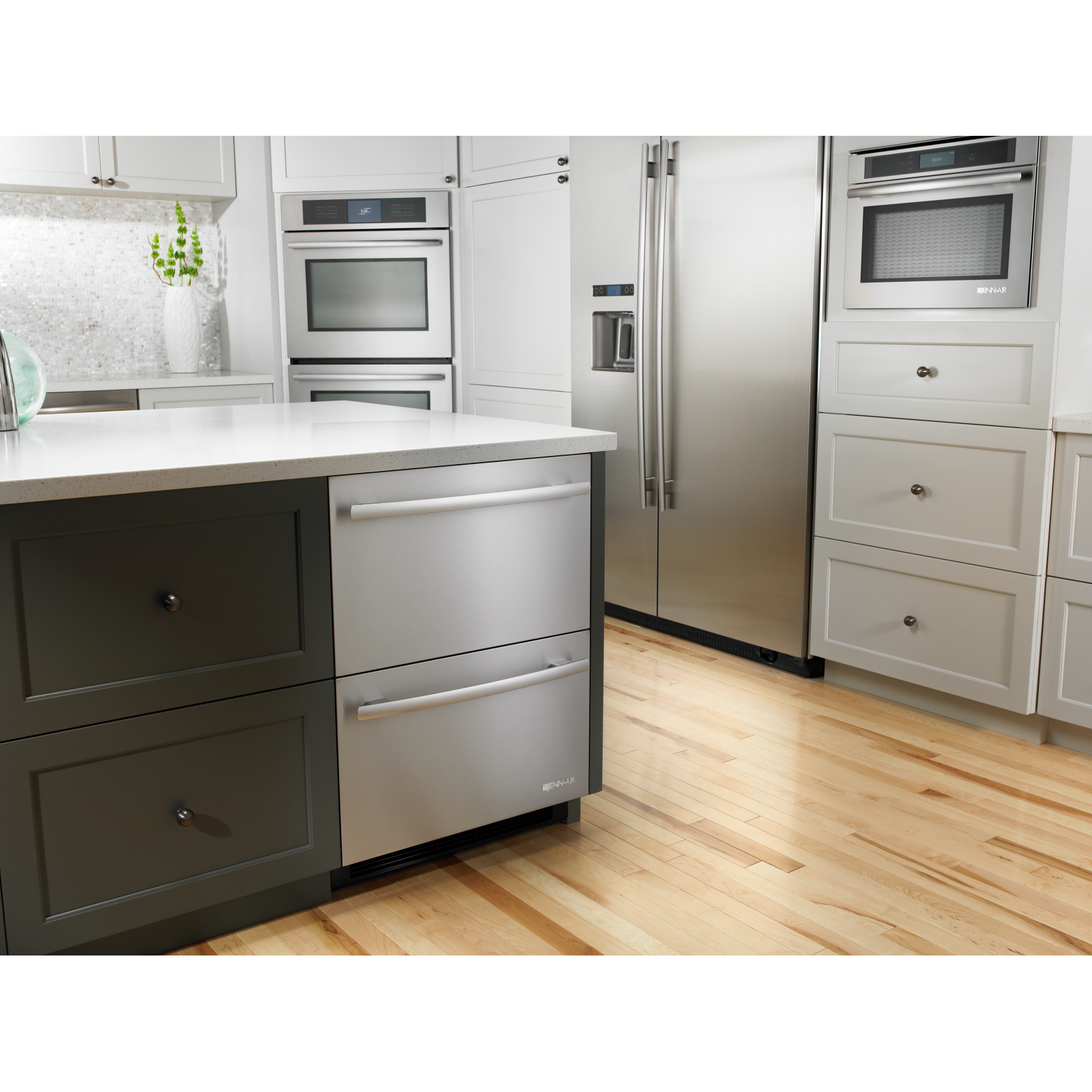 JennAir - 4.7 cu. Ft Built In Freezer in Stainless - JUD24FCERS