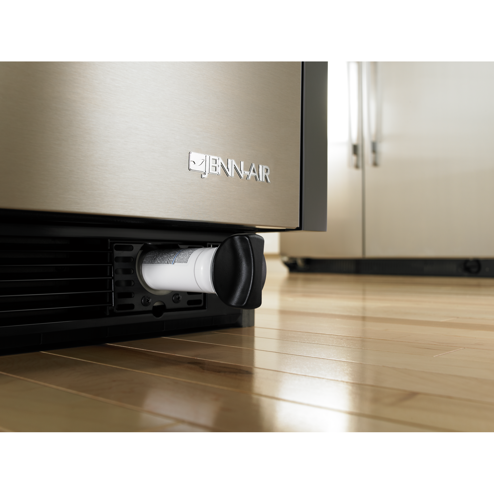 JennAir - 4.7 cu. Ft Built In Freezer in Stainless - JUD24FCERS