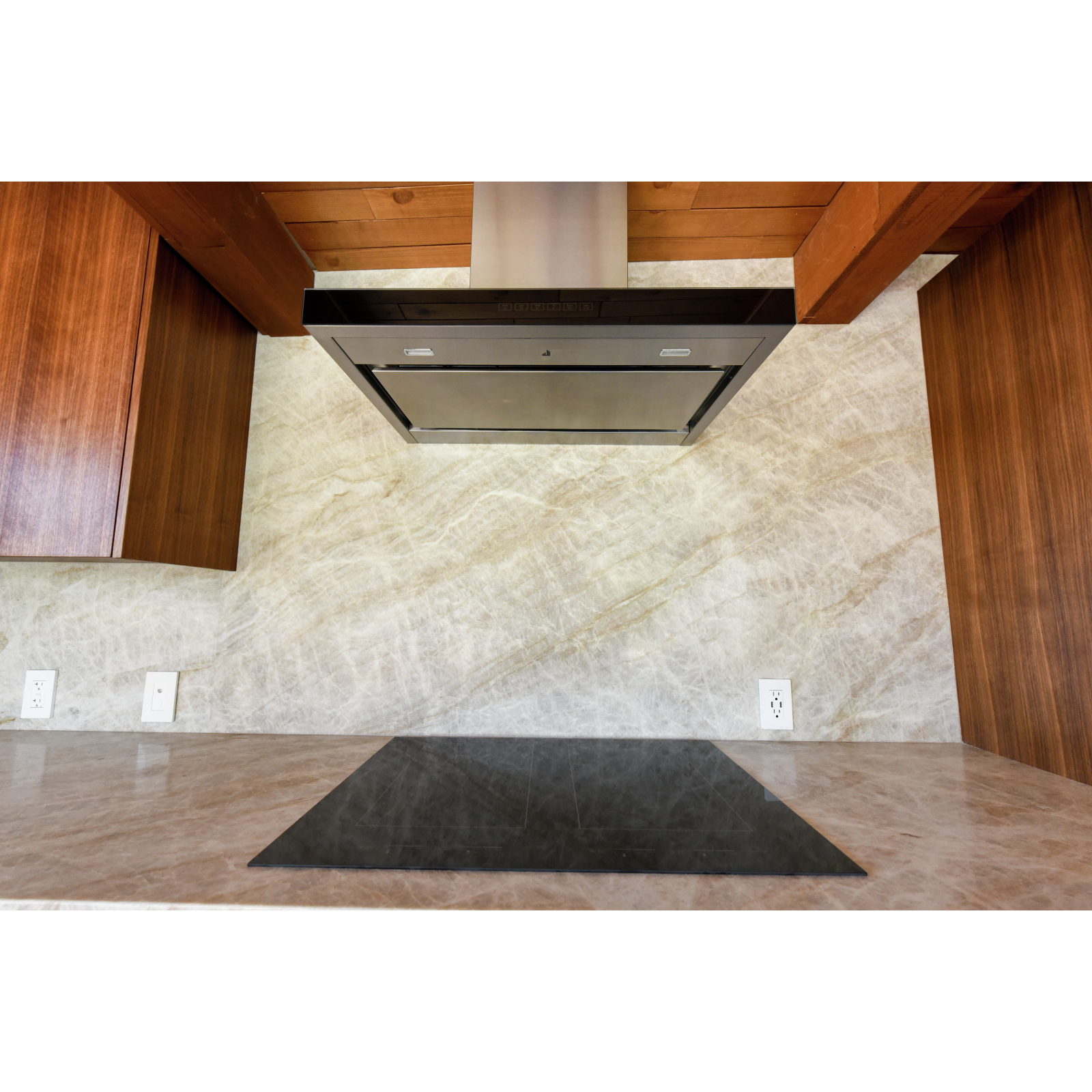 JennAir - 30 Inch 600 CFM Wall Mount and Chimney Range Vent in Stainless - JXW8530HS