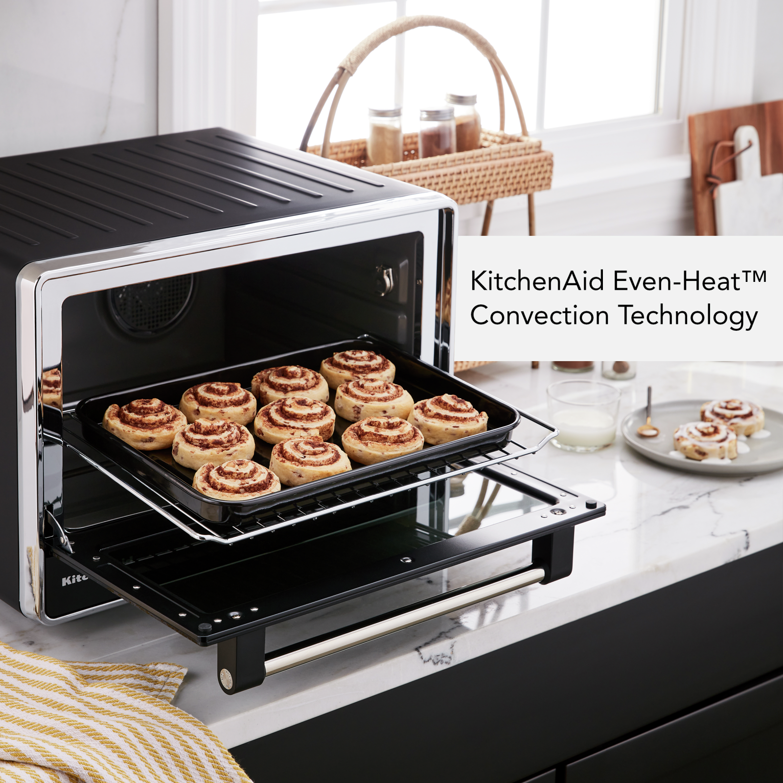 KitchenAid - Dual Convection Countertop Oven with Air Fry and Temperature Probe in Black - KCO224BM