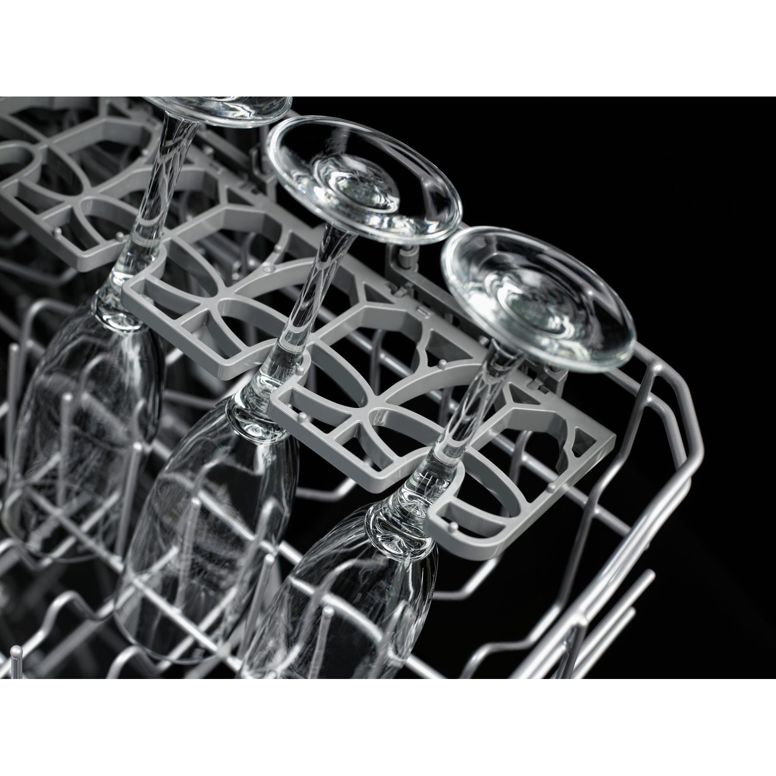 KitchenAid - 45 dBA Built In Dishwasher in Stainless - KDTE204DSS